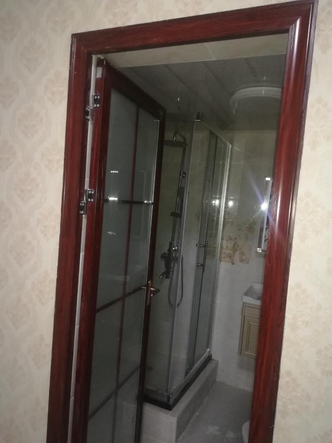 Lee Bed & Breakfast Francistown Ngoại thất bức ảnh