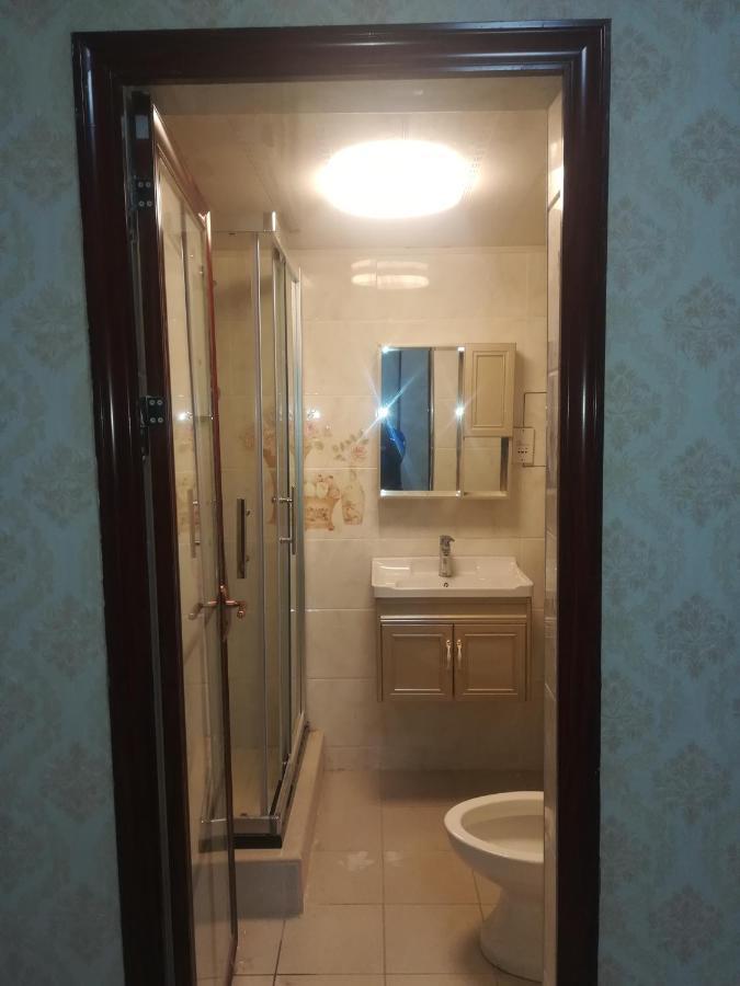 Lee Bed & Breakfast Francistown Ngoại thất bức ảnh